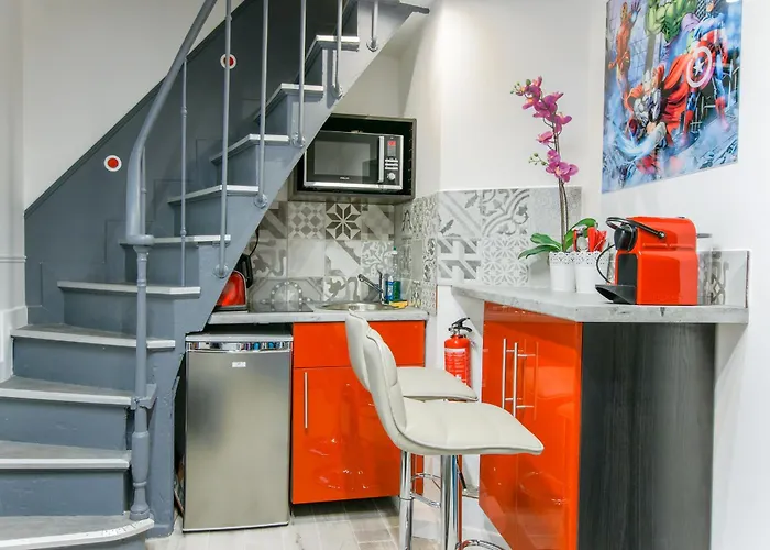 25 - Fun Duplex in Montorgueil